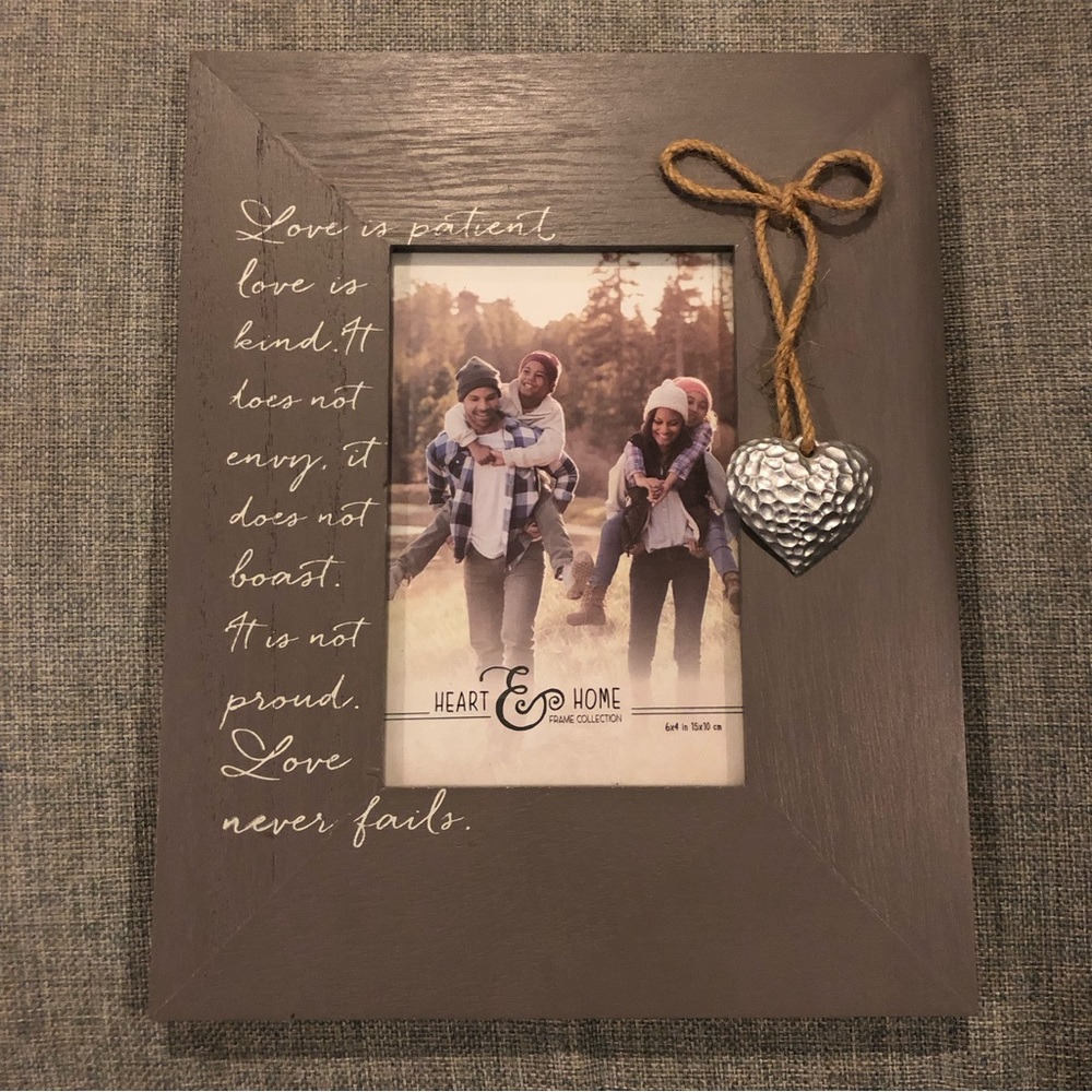 10x8” Heart & Home Frame with “Love is patient..” phrase and heart - holds 4x6in